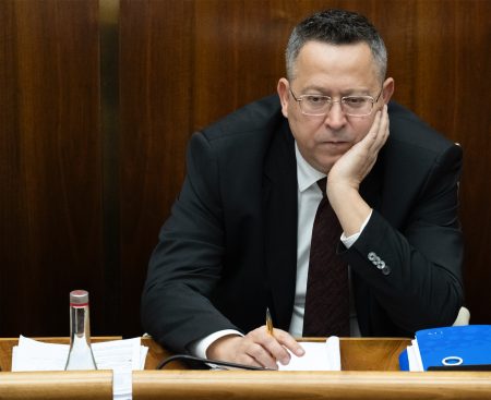 Kamenický sa sporí s rozpočtovou radou. Prerastá odborný spor do osobného konfliktu?