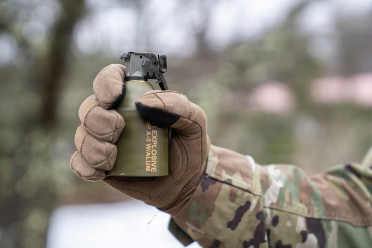 US Army unveils new hand grenade