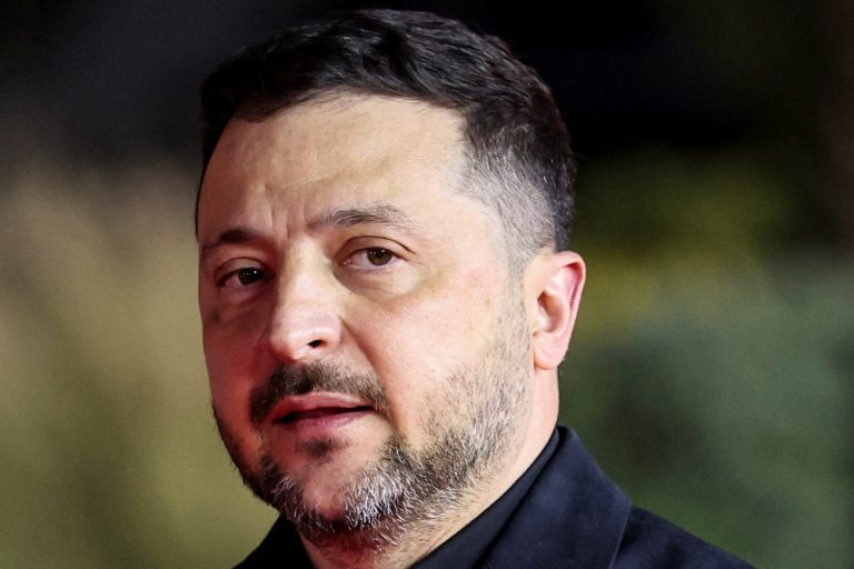 Zelenskyj spúšťa reformu armády: vyššie platy aj zmeny v službe