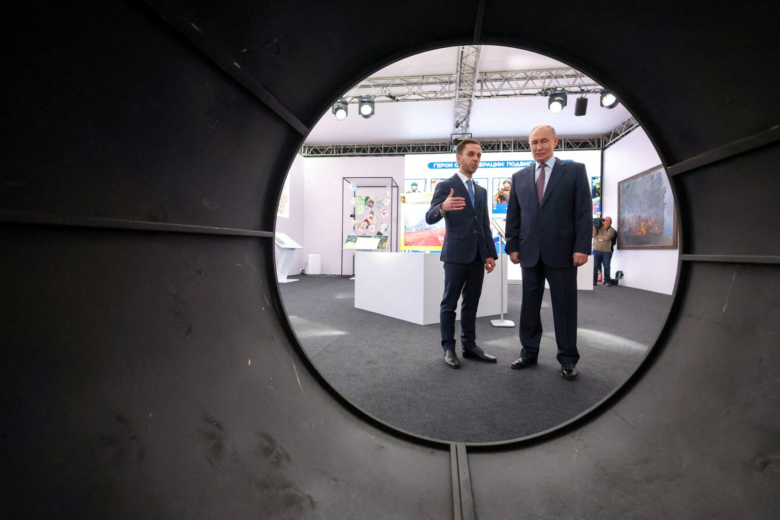 Vladimir Putin has reportedly tightened his personal security amid fears of an assassination attempt or coup. Photo: Sputnik/Vyacheslav Prokofyev/Reuters