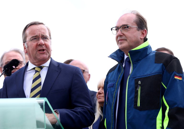 German Interior Minister Dobrindt and Defence Minister Pistorius.