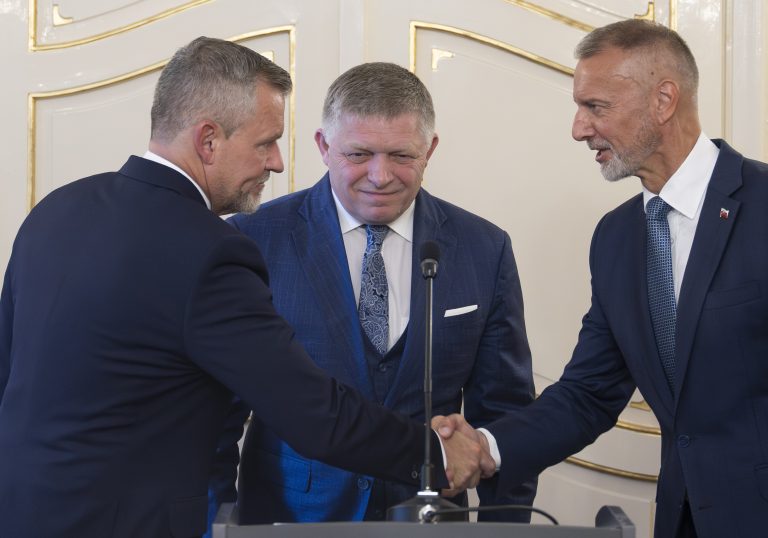 Peter Pellegrini, Robert Fico a Richard Raši.