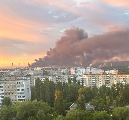 Burning Saratov oil refinery.
