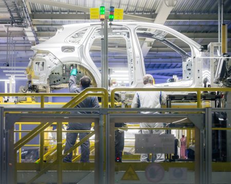 A new production line for the Porsche Cayenne in Bratislava. Photo: Gabriel Kuchta/Petit Press/Profimedia