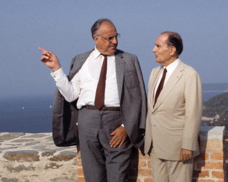 Prezident Francois Mitterrand a kancelár Helmut Kohl.