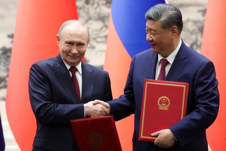 Vladimir Putin a Si Ťin-pching plánujú nový plynovod.