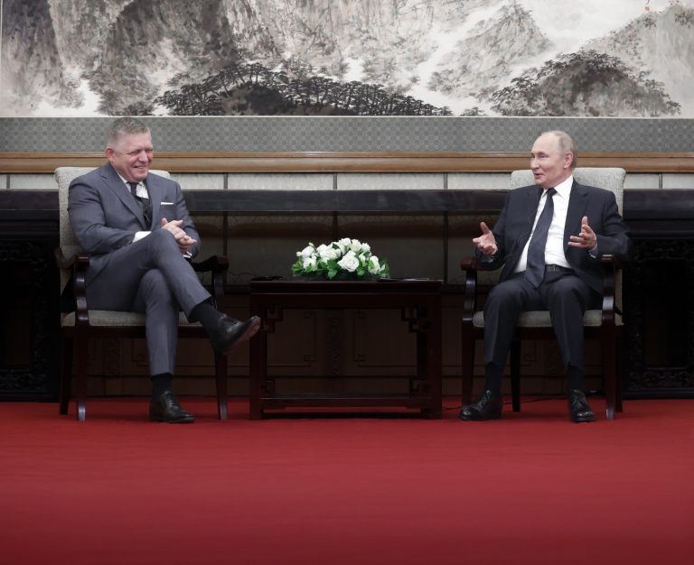 Fica čakajú v Moskve. Na jednu vec si však dáva pozor