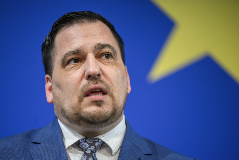 Zdechovský rieši eurodotácie pre Slovensko