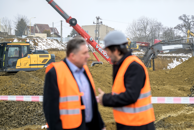 Výstavba nemocnice v Prešove s Robertom Kaliňákom v popredí.