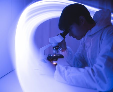 AI is reshaping drug discovery. Researchers now hope it can make clinical trials faster, smarter and more cost-efficient. Photo: Getty Images