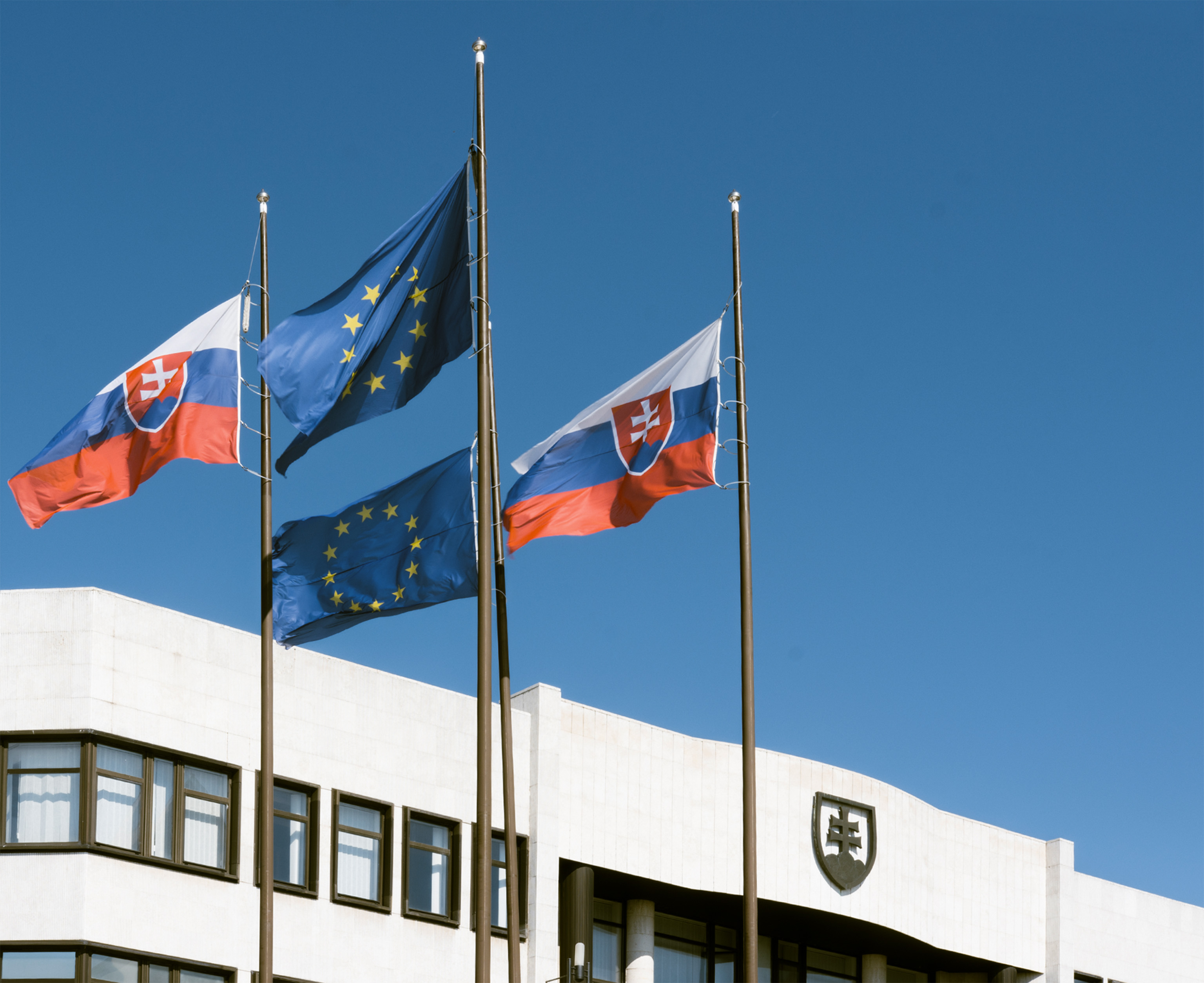 Ministri schválili nový Občiansky zákonník. Štát má menej zasahovať do súkromia