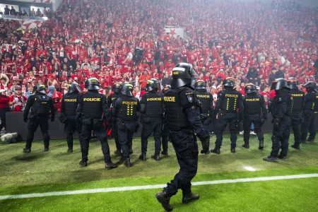 Najdrahšie derby v histórii? Slavia ráta brutálne škody po besnení fanúšikov