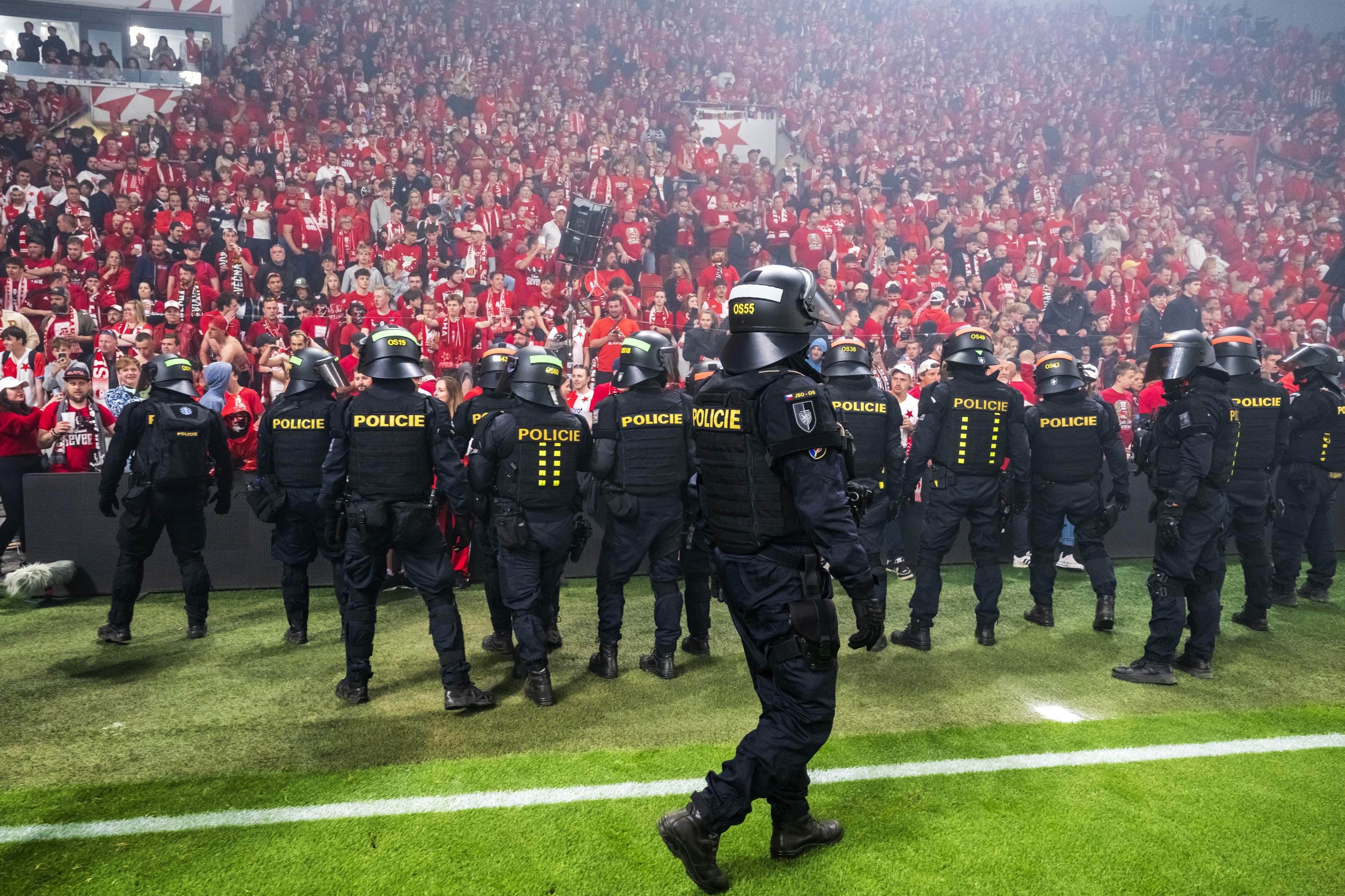 Najdrahšie derby v histórii? Slavia ráta brutálne škody po besnení fanúšikov