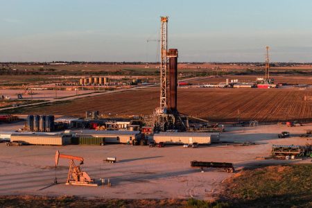 Oil drilling equipment.