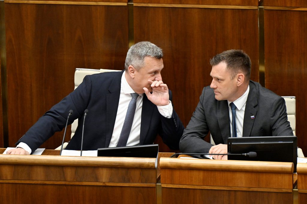 Andrej Danko (vľavo), Tomáš Taraba. Foto: Pavel Neubauer/TASR