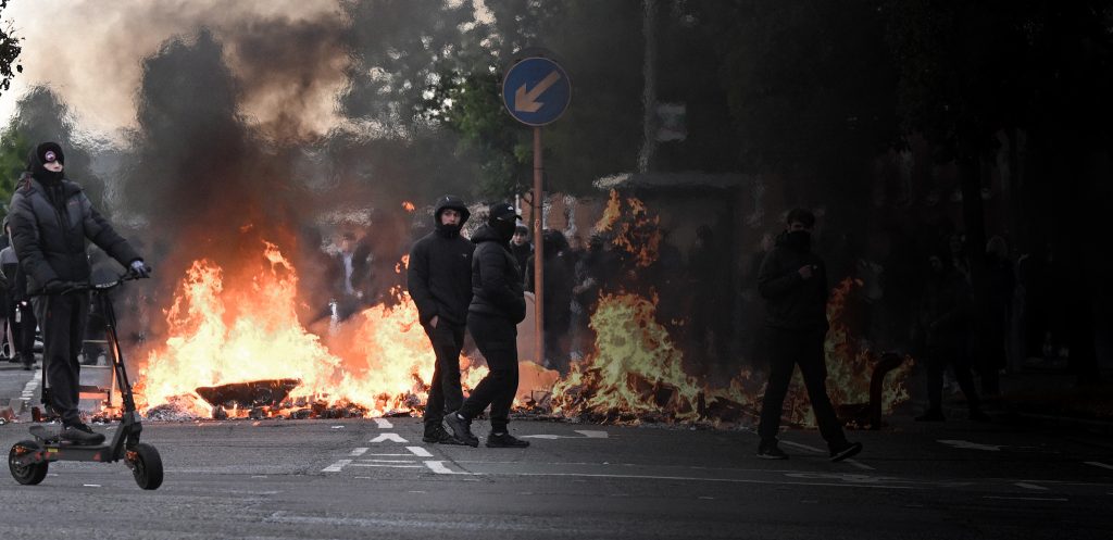 Belfast Burns, Elites Blame Social Media