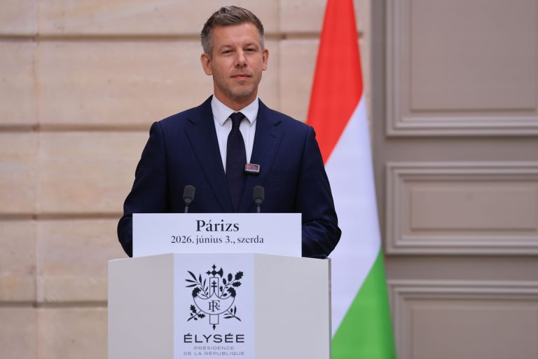 Péter Magyar.
