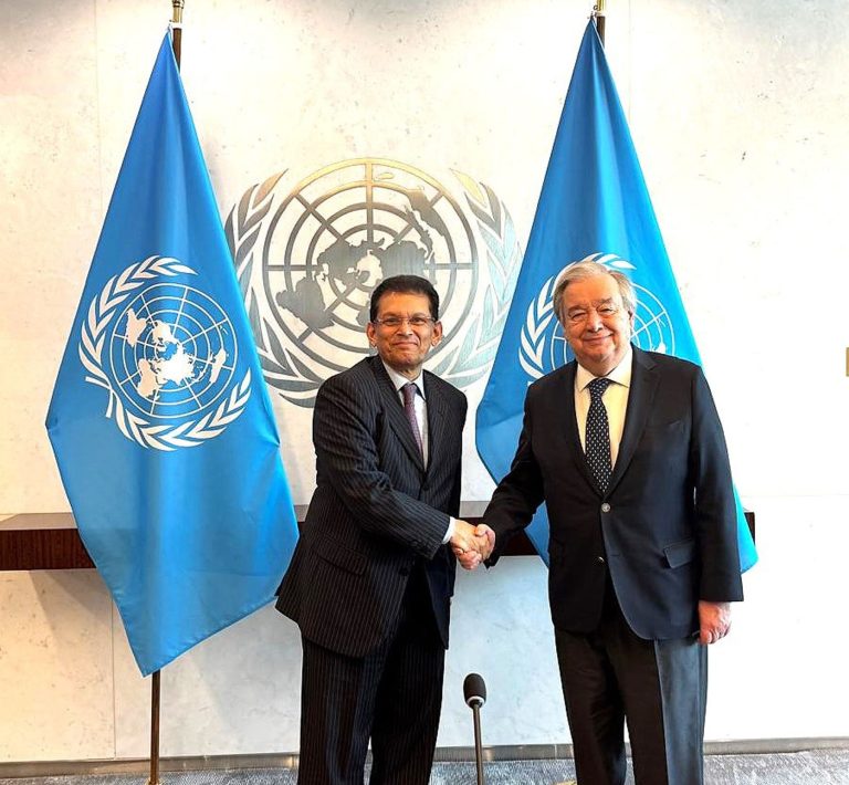 Khalílur Rahmán and Antonio Guterres.