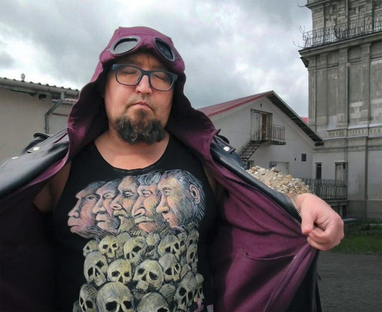Ruský disident a umelec Robert Kuzovkov.