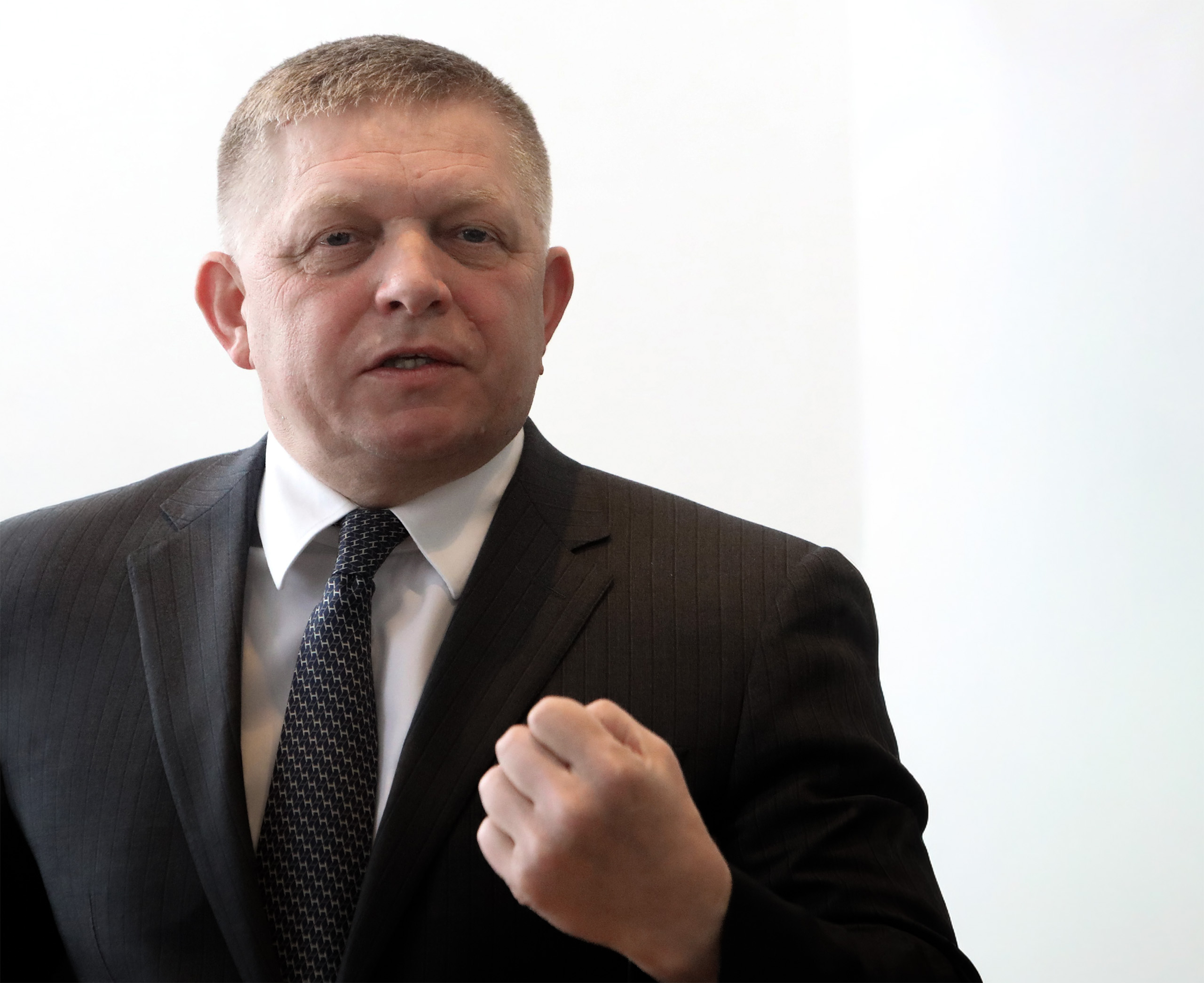 Progresívci v parlamente vytiahli Ficovho syna aj partnerky. Blaha s Kaliňákom sa im vysmiali