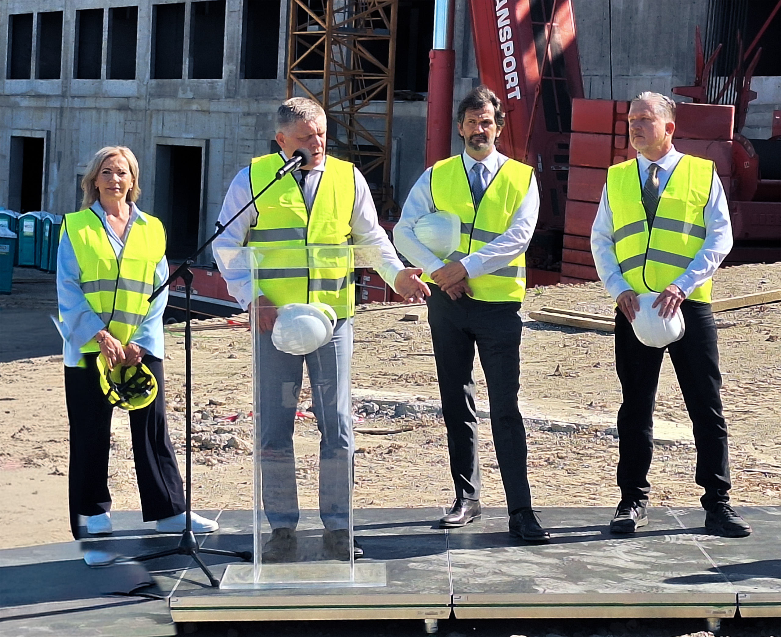 Prešovská nemocnica bude drahšia o 200 miliónov. Kaliňák o cene klame, hovorí opozícia