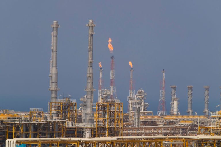 South Pars gas field in Assalooyeh on Iran\'s Persian Gulf coast. Photo: Morteza Nikoubazl/NurPhoto via Getty Images