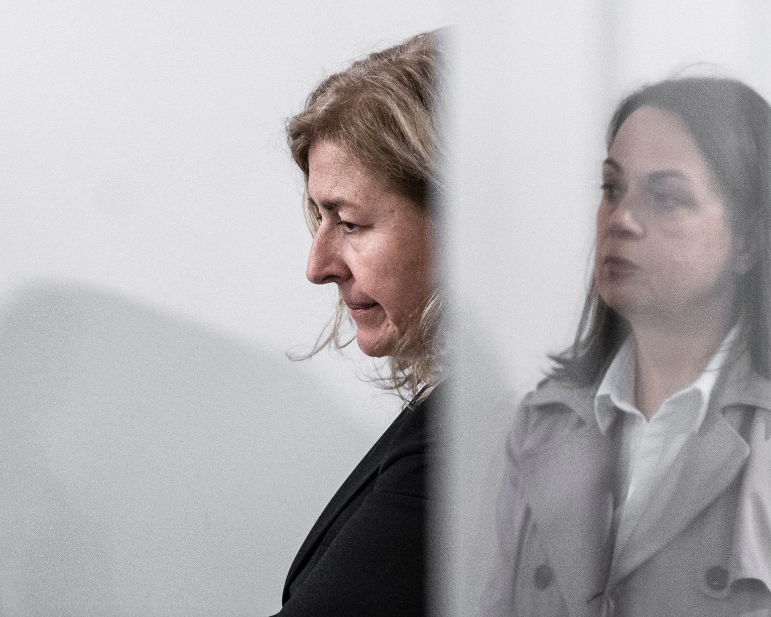Sudkyňa Denisa Cviková s právničkou Jitkou Mikušovou.