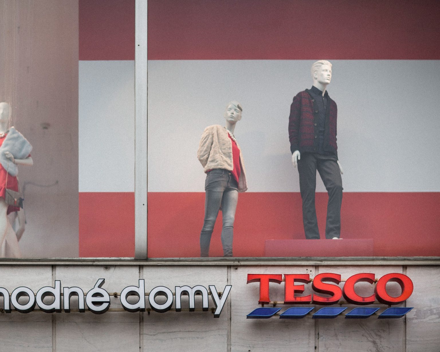 Tesco v Bratislavskom centre.