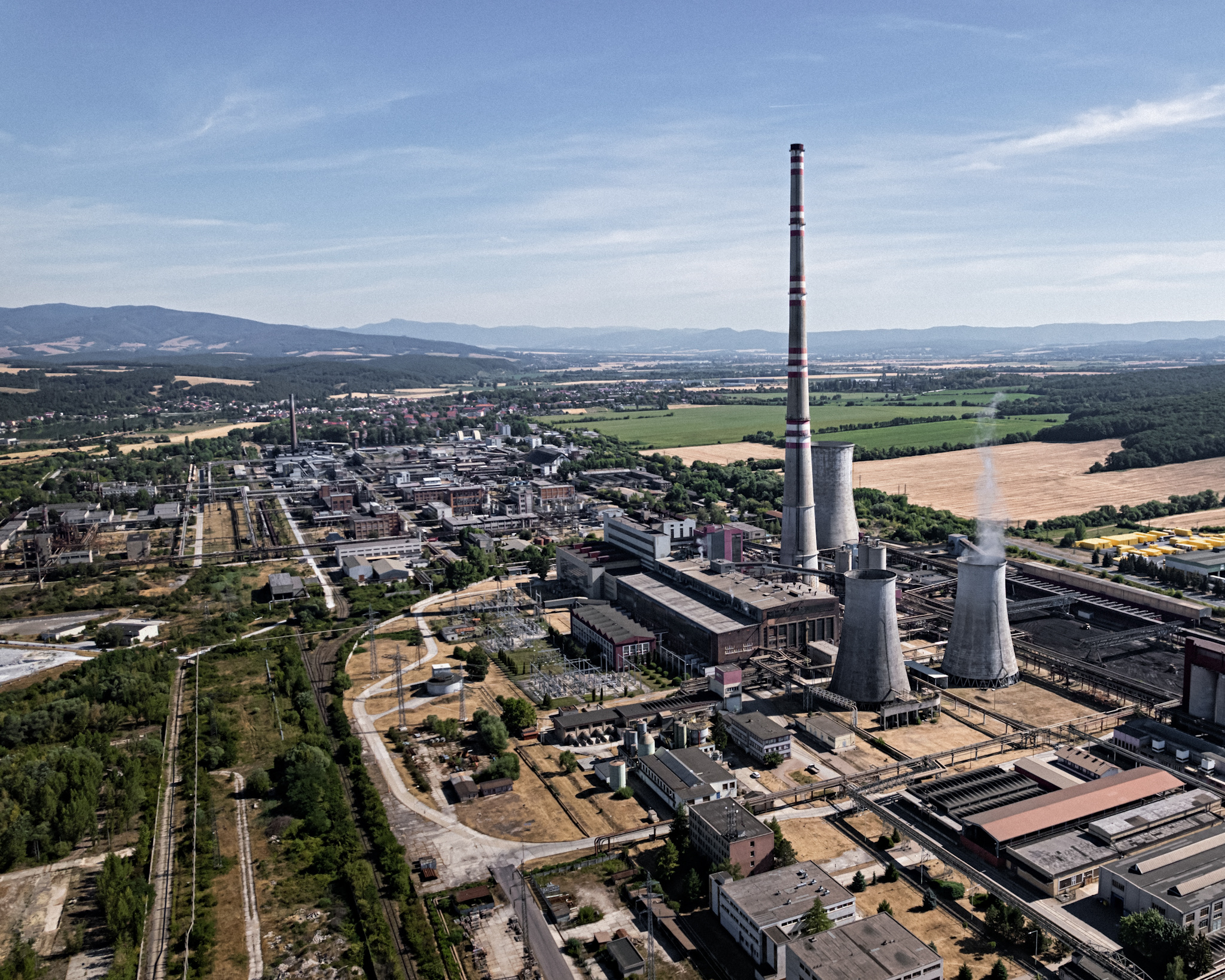 Slovenské elektrárne otvorili najväčšie batériové úložisko v Novákoch