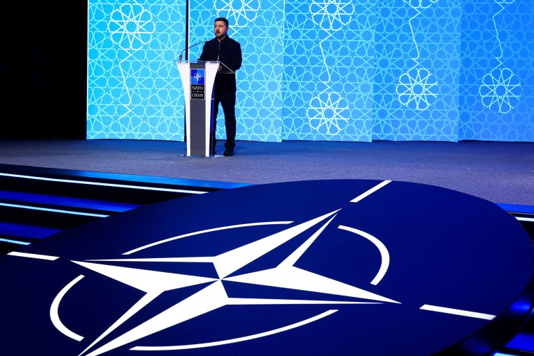 Prezident Ukrajiny Volodymyr Zelenskyj na samite NATO.