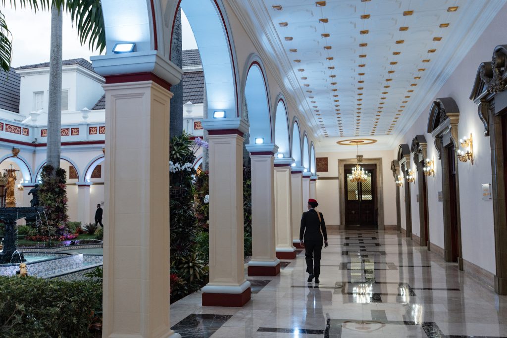 Venezuelský prezidentský palác Miraflores v meste Caracas. Photo: Todd Heisler/New York Times