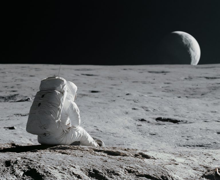 NASA Seeks Mars Crew – But No Sleepwalkers