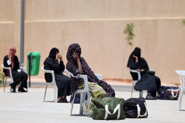 Migranti.