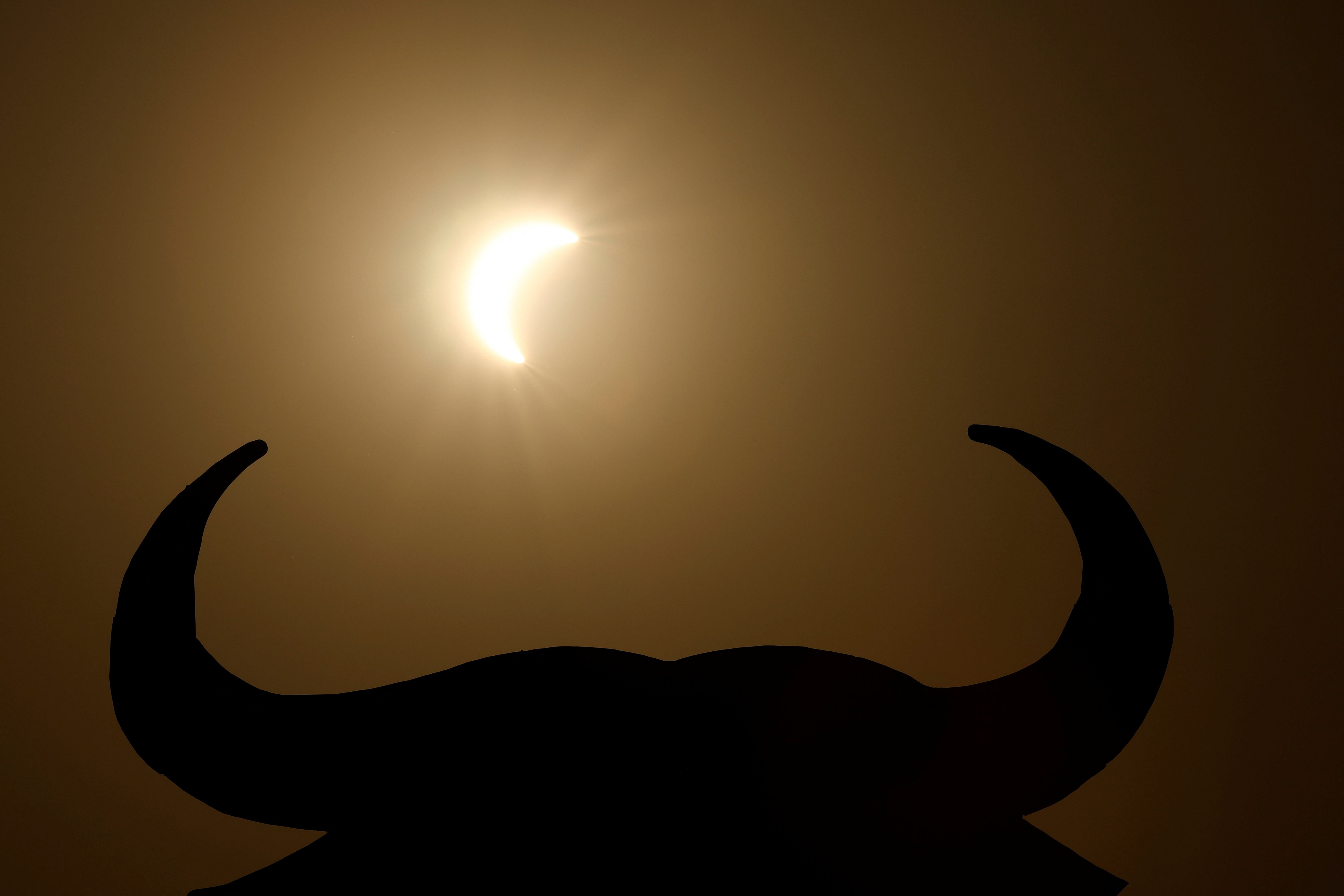 Europe Watches First Total Eclipse in 27 Years