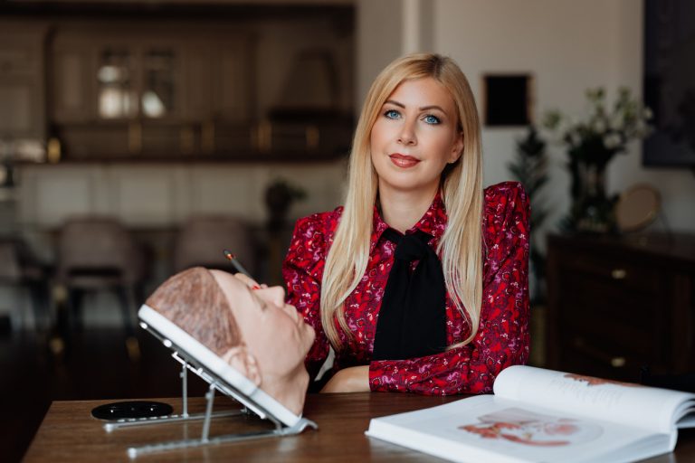 Dermatologist Petra Meciarova explains when excessive sweating may be a sign of hyperhidrosis and what treatments are available.
