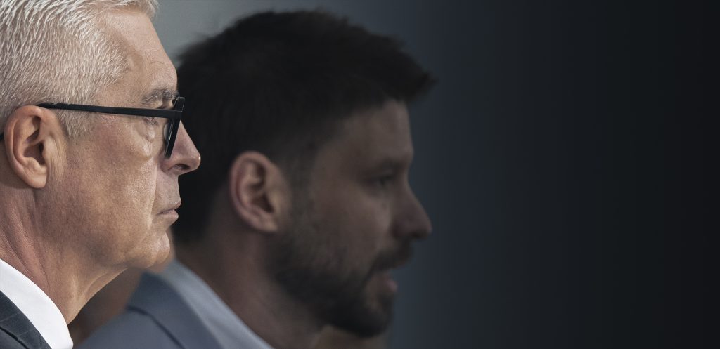 O príživníctve Šimečkovej a Korčoka