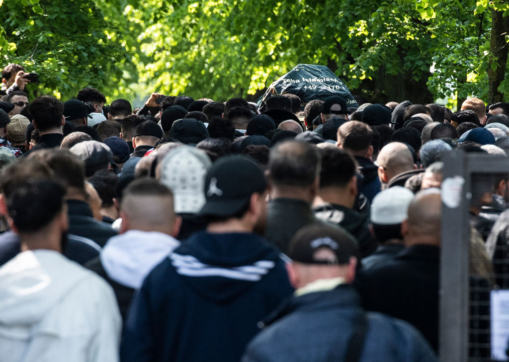 Funeral of an Arab clan member in Berlin.