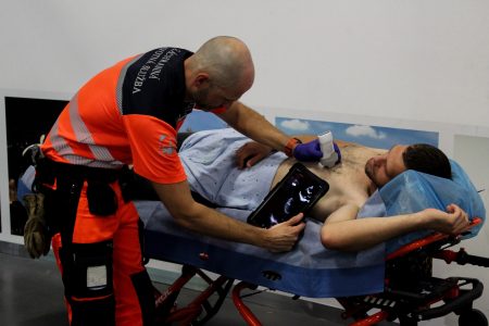 Záchranárska služba ZaMED predstavila AI v sanitkách.