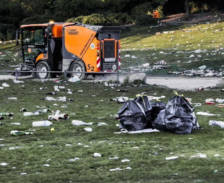 Görlitzer Park after May Day demonstrations.