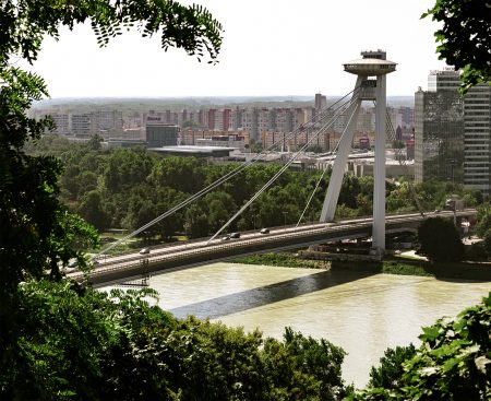 Bratislava ako hlavný motor trhu s nehnuteľnosťami.