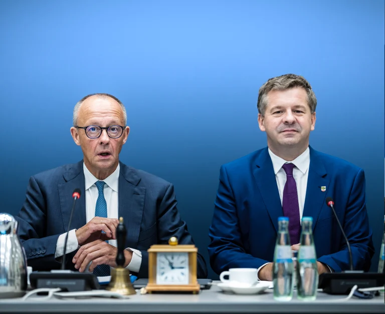 Friedrich Merz and Sven Schulze at a CDU leadership meeting.
