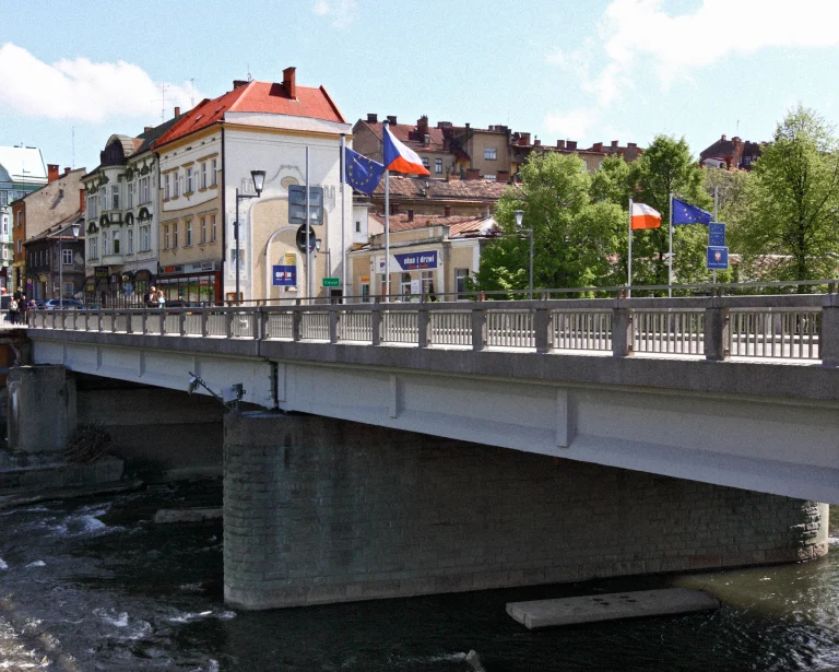 Polish-Czech border crossing over the Olza River.