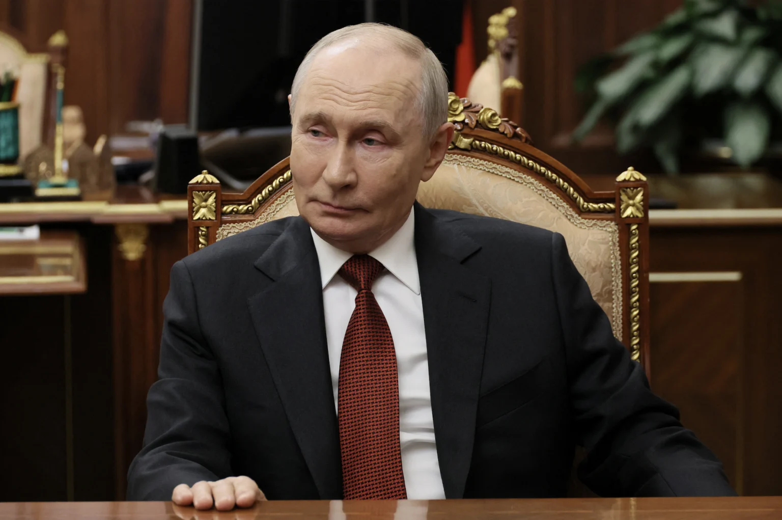 Putin a Trump telefonovali o mieri aj obchode